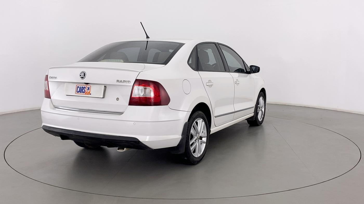2018 Skoda Rapid STYLE 1.6 MPI MT, Petrol, Manual, 38,702 km, Right Back Diagonal
