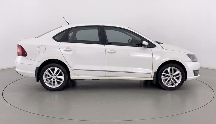 2018 Skoda Rapid STYLE 1.6 MPI MT, Petrol, Manual, 38,702 km, Right Side View