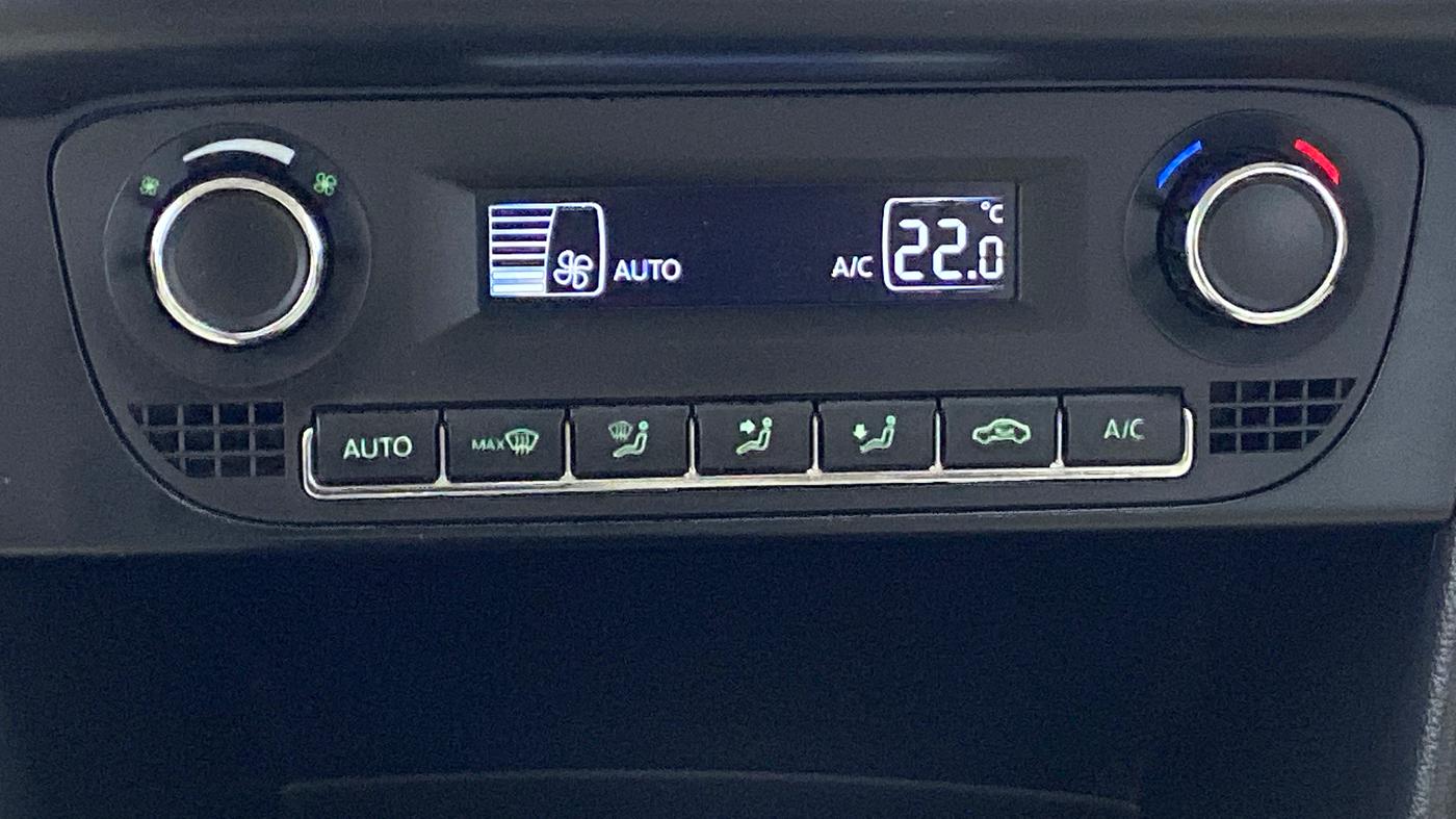 2018 Skoda Rapid STYLE 1.6 MPI MT, Petrol, Manual, 38,702 km, Automatic Climate Control