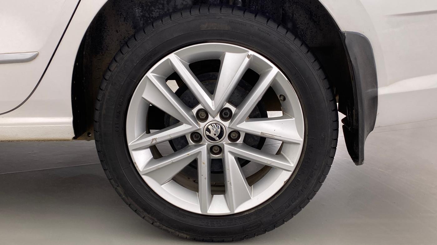 2018 Skoda Rapid STYLE 1.6 MPI MT, Petrol, Manual, 38,702 km, Left Rear Wheel