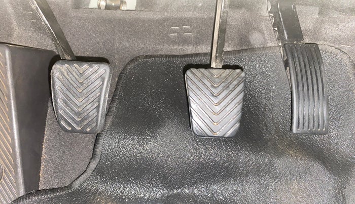 2013 Hyundai Verna FLUIDIC 1.6 VTVT SX, Petrol, Manual, 56,080 km, Pedals