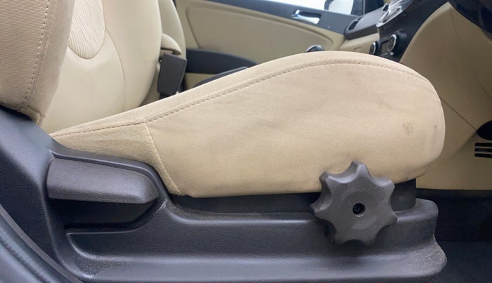 2013 Hyundai Verna FLUIDIC 1.6 VTVT SX, Petrol, Manual, 56,080 km, Driver Side Adjustment Panel