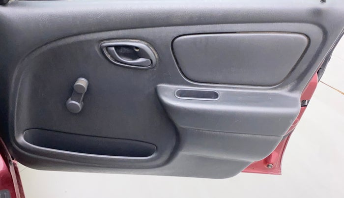 2010 Maruti Alto LXI, Petrol, Manual, 29,681 km, Driver Side Door Panels Control