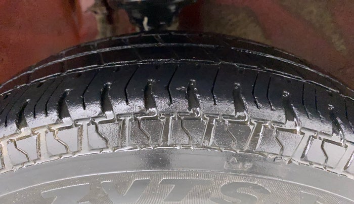 2010 Maruti Alto LXI, Petrol, Manual, 29,681 km, Right Front Tyre Tread