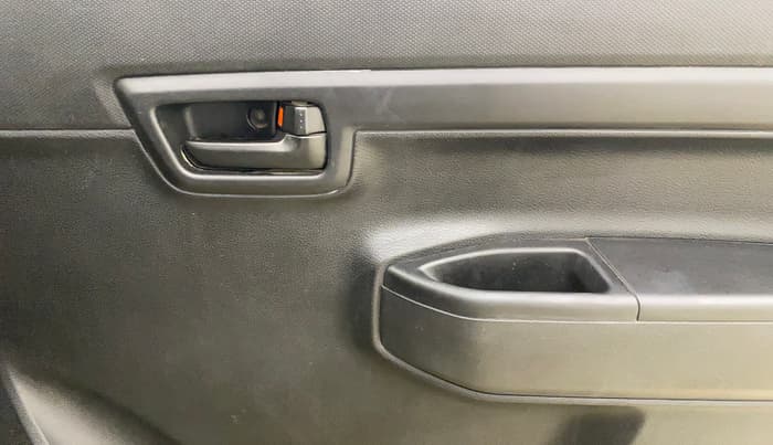 2021 Maruti S PRESSO VXI CNG, CNG, Manual, 75,118 km, Driver Side Door Panels Control