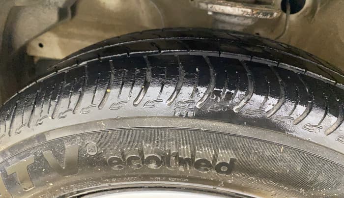 2021 Maruti S PRESSO VXI CNG, CNG, Manual, 75,118 km, Left Front Tyre Tread