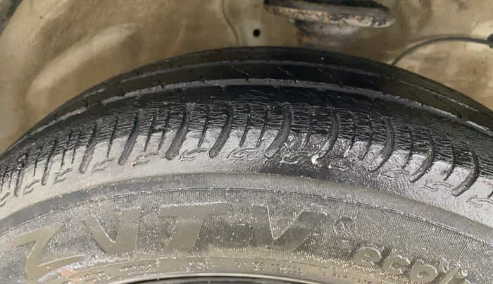 2021 Maruti S PRESSO VXI CNG, CNG, Manual, 75,118 km, Right Front Tyre Tread
