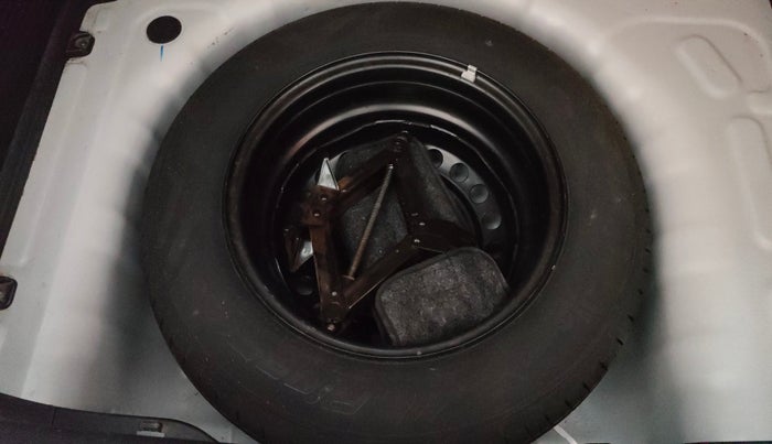 2023 Hyundai VENUE SX 1.2 PETROL, Petrol, Manual, 10,757 km, Spare Tyre