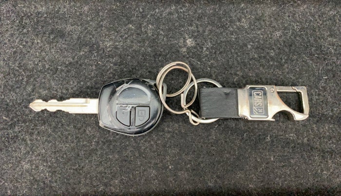 2013 Maruti Swift VDI, Diesel, Manual, 1,13,041 km, Key Close Up