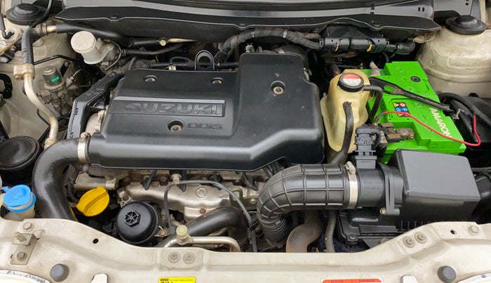 2013 Maruti Swift VDI, Diesel, Manual, 1,13,041 km, Open Bonet