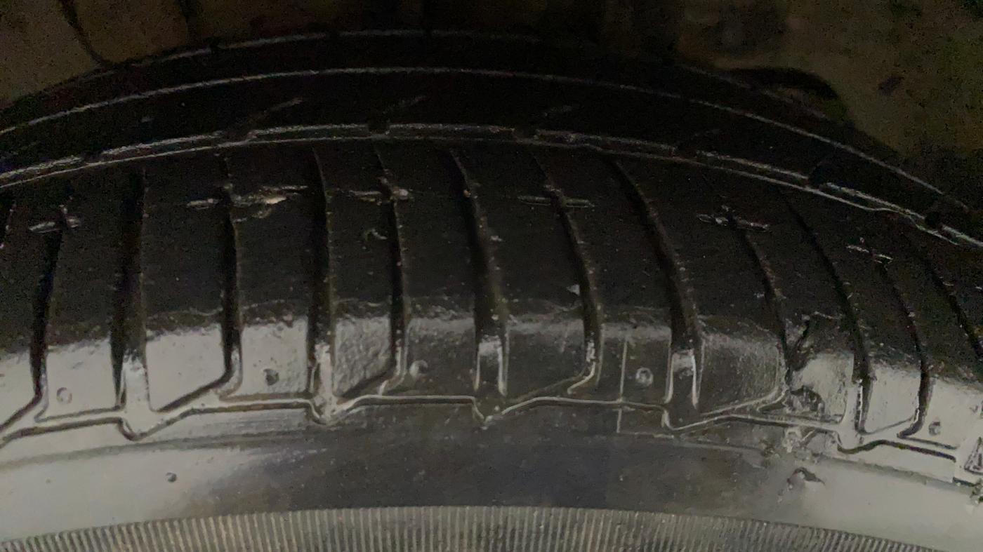 2019 Tata Tiago XZ PLUS PETROL, Petrol, Manual, 18,805 km, Right Front Tyre Tread