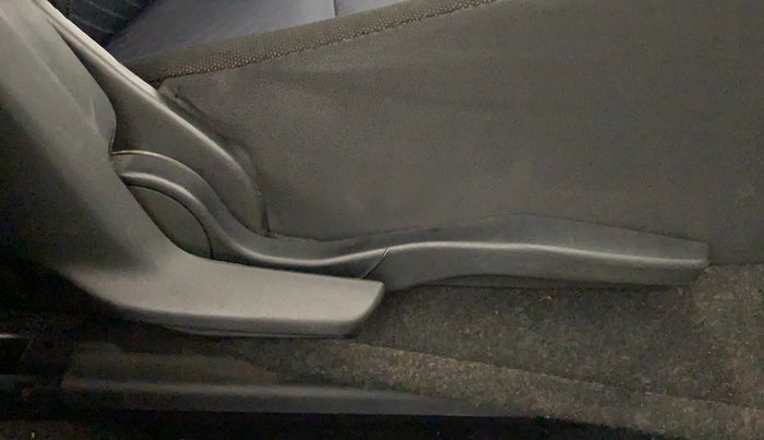 2021 Toyota Glanza G, Petrol, Manual, 35,609 km, Driver Side Adjustment Panel