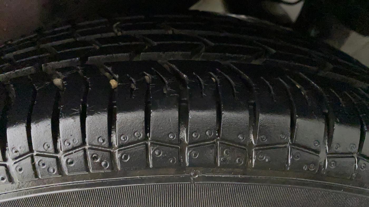 2016 Maruti Swift Dzire VXI, Petrol, Manual, 55,794 km, Left Rear Tyre Tread