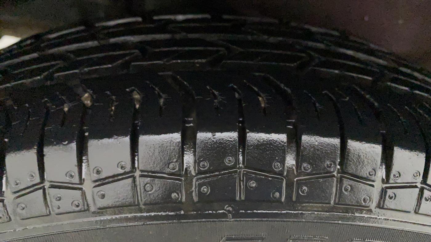 2016 Maruti Swift Dzire VXI, Petrol, Manual, 55,794 km, Right Rear Tyre Tread