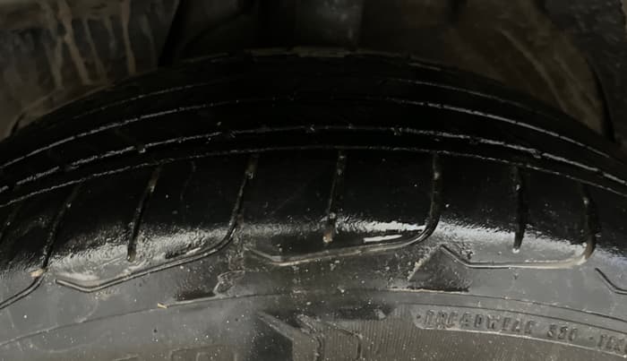 2020 MG HECTOR PLUS SHARP 1.5 PETROL TURBO DCT 6-STR, Petrol, Automatic, 52,464 km, Left Front Tyre Tread