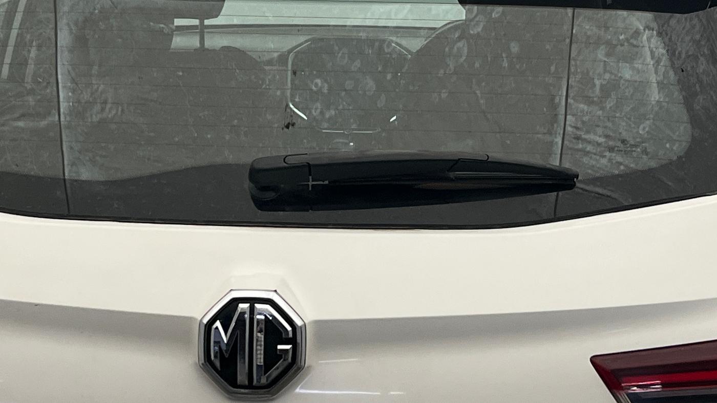 2020 MG HECTOR PLUS SHARP 1.5 PETROL TURBO DCT 6-STR, Petrol, Automatic, 52,464 km, Rear Wiper