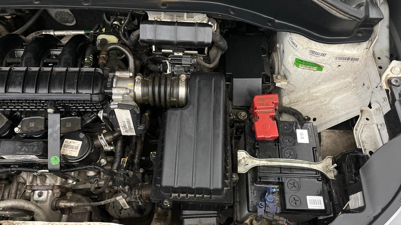 2024 Tata PUNCH Adventure (S) AMT, Petrol, Manual, 5,598 km, Engine View - Left