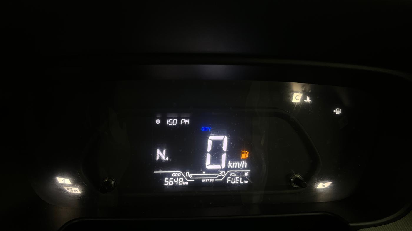 2024 Tata PUNCH Adventure (S) AMT, Petrol, Manual, 5,598 km, Odometer Image