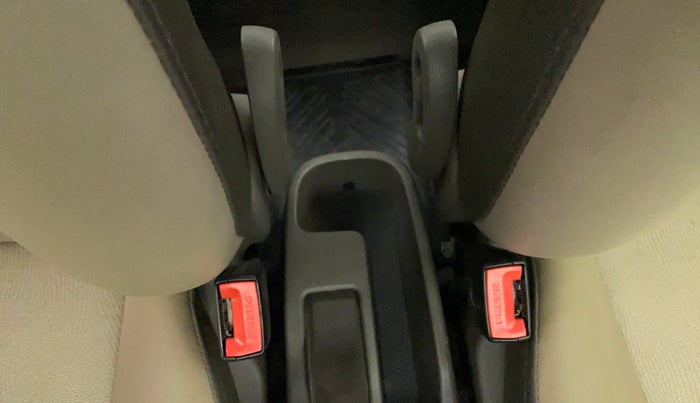 2014 Hyundai i10 SPORTZ 1.1, Petrol, Manual, 20,808 km, Driver Side Adjustment Panel