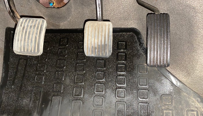 2014 Hyundai i10 SPORTZ 1.1, Petrol, Manual, 20,808 km, Pedals