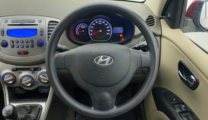 2014 Hyundai i10 SPORTZ 1.1, Petrol, Manual, 20,808 km, Steering Wheel Close Up