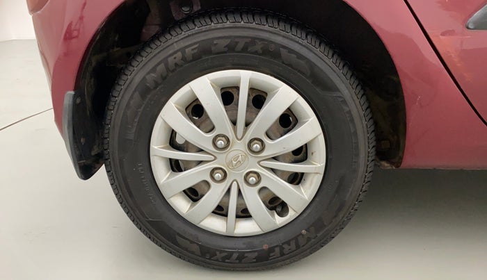 2014 Hyundai i10 SPORTZ 1.1, Petrol, Manual, 20,808 km, Right Rear Wheel