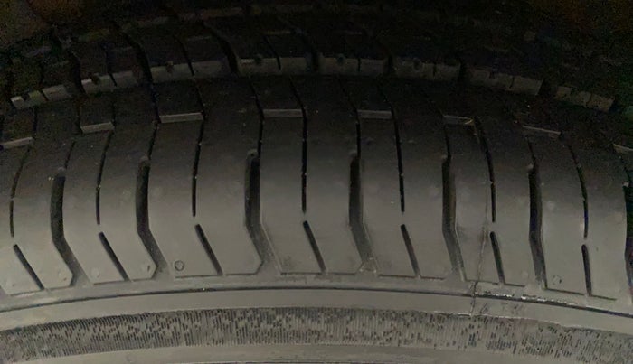 2016 Hyundai Creta BASE 1.6 PETROL, Petrol, Manual, 54,311 km, Left Front Tyre Tread
