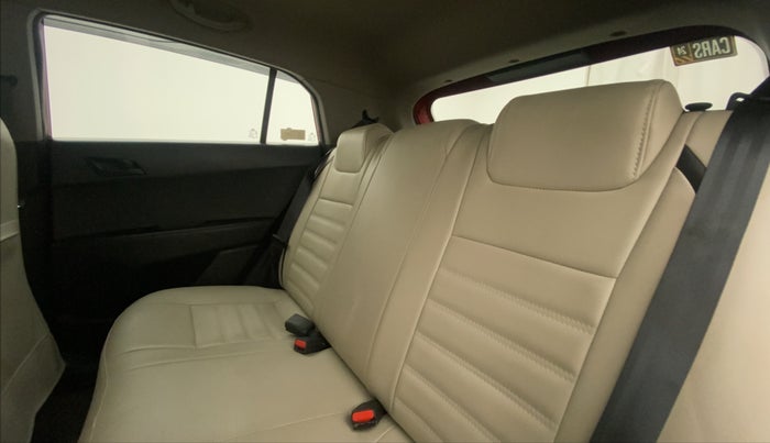 2016 Hyundai Creta BASE 1.6 PETROL, Petrol, Manual, 54,311 km, Right Side Rear Door Cabin