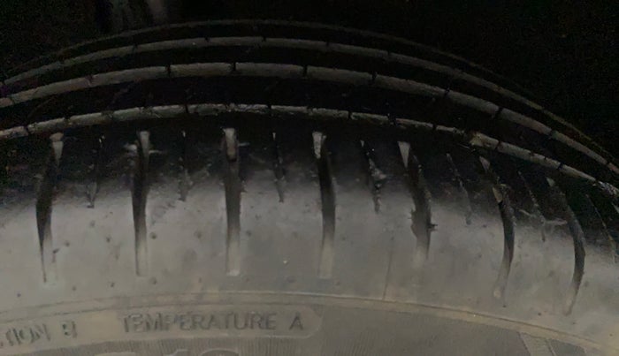 2019 Toyota Glanza G CVT, Petrol, Automatic, 21,695 km, Right Front Tyre Tread