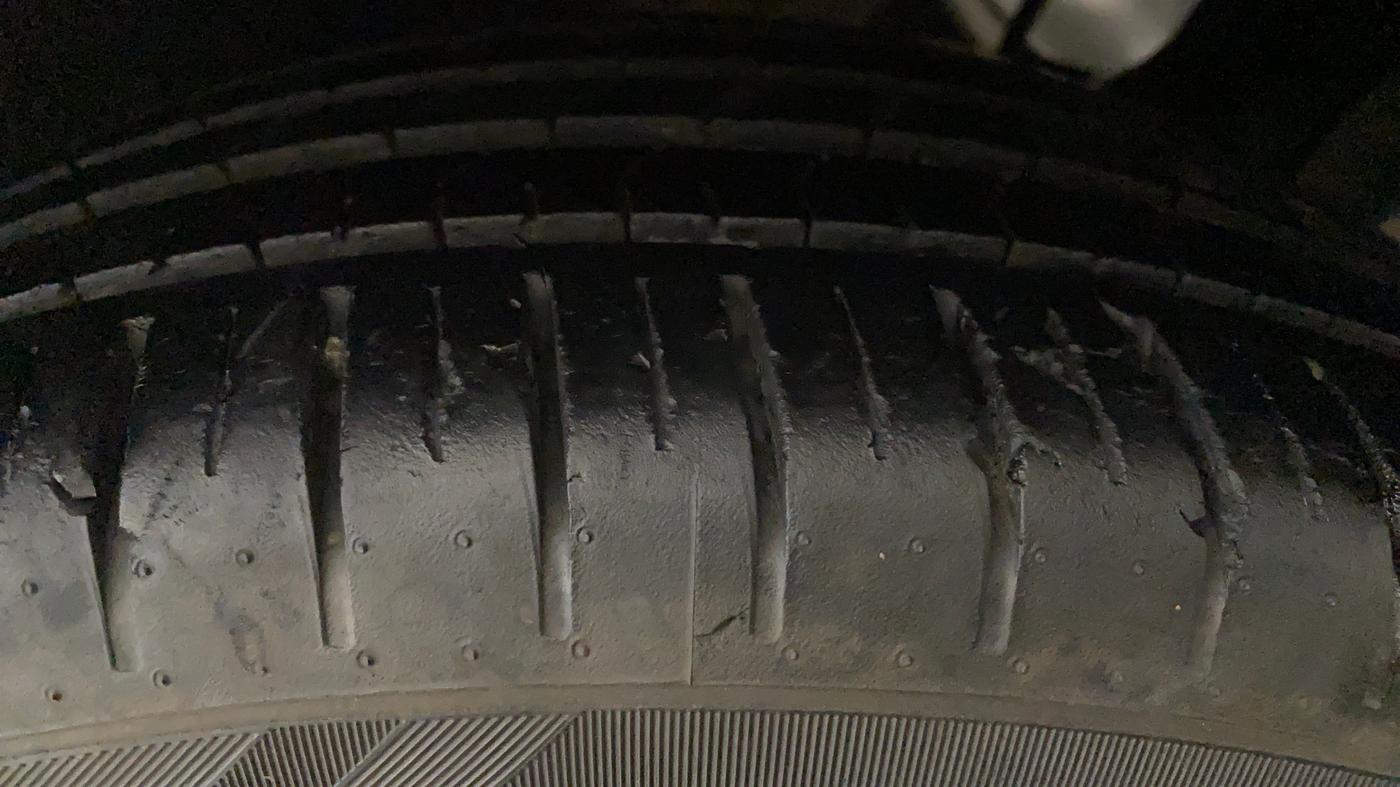 2019 Toyota Glanza G CVT, Petrol, Automatic, 21,695 km, Left Rear Tyre Tread