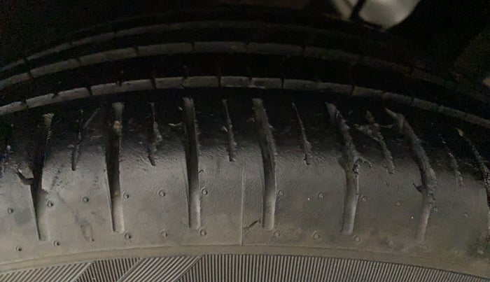 2019 Toyota Glanza G CVT, Petrol, Automatic, 21,695 km, Left Rear Tyre Tread