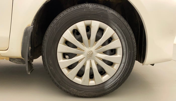 2012 Toyota Etios Liva GD SP, Diesel, Manual, 1,25,202 km, Right Front Wheel
