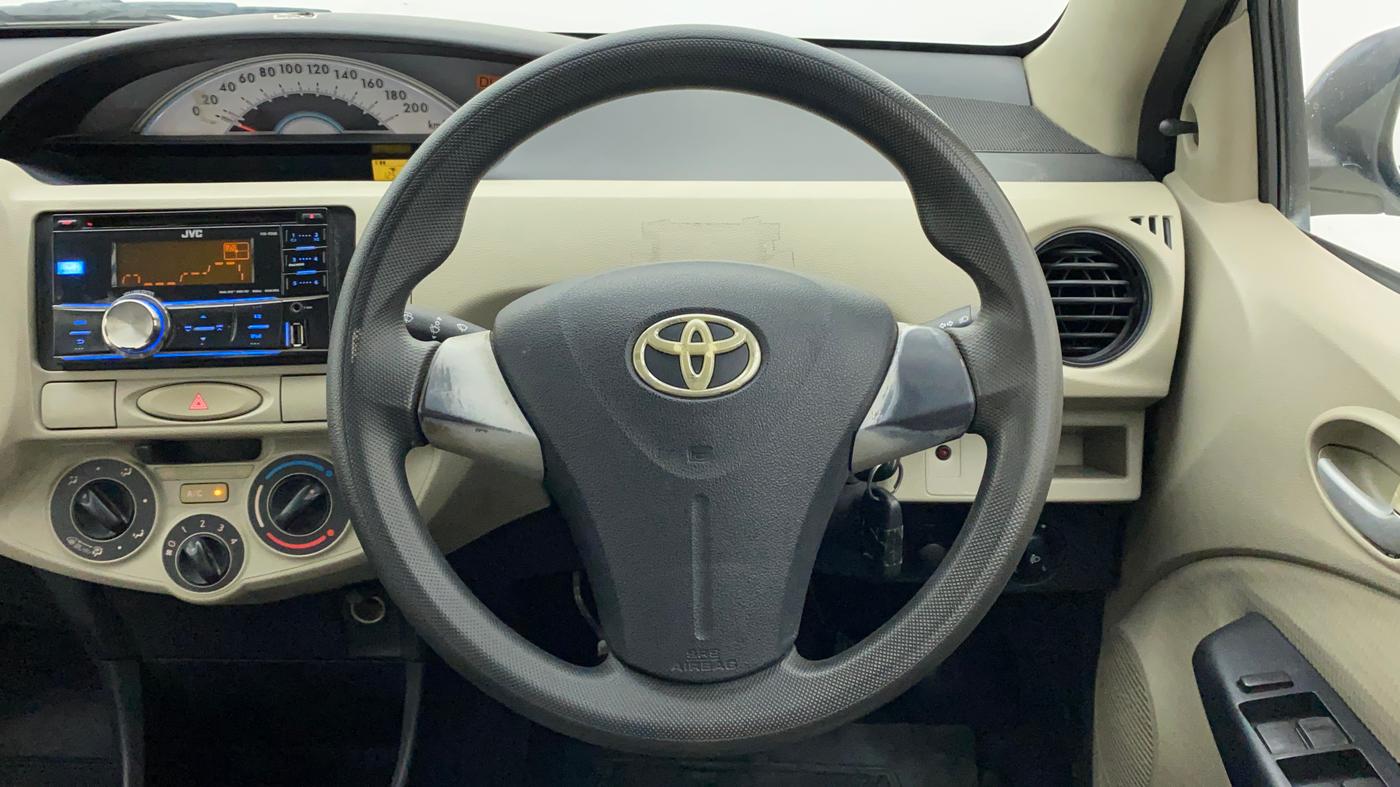 2012 Toyota Etios Liva GD SP, Diesel, Manual, 1,25,202 km, Steering Wheel Close Up