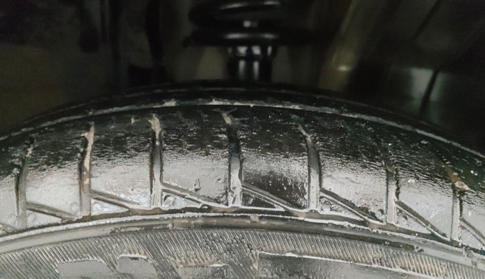 2022 Renault TRIBER RXE MT, Petrol, Manual, 52,048 km, Right Front Tyre Tread