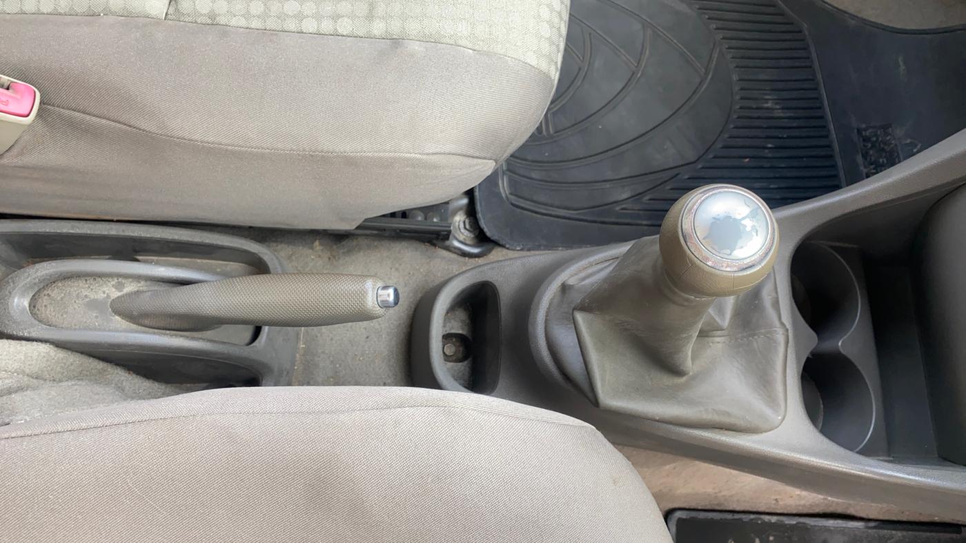 2013 Toyota Etios Liva V, Petrol, Manual, 61,478 km, Gear Lever