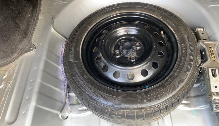 2013 Toyota Etios Liva V, Petrol, Manual, 61,478 km, Spare Tyre