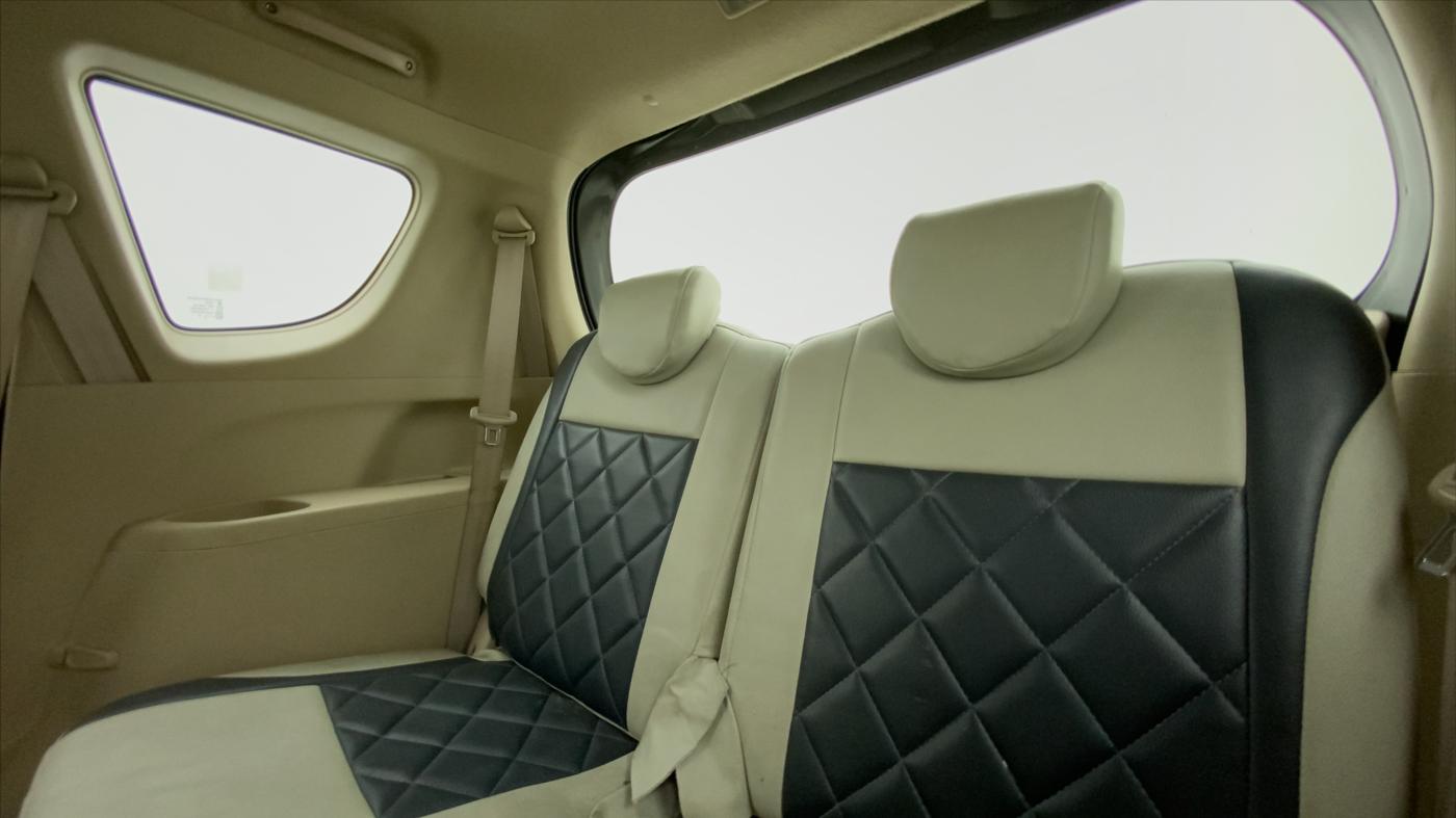 2018 Maruti Ertiga VDI SHVS, Diesel, Manual, 1,06,110 km, Third Seat Row ( optional )