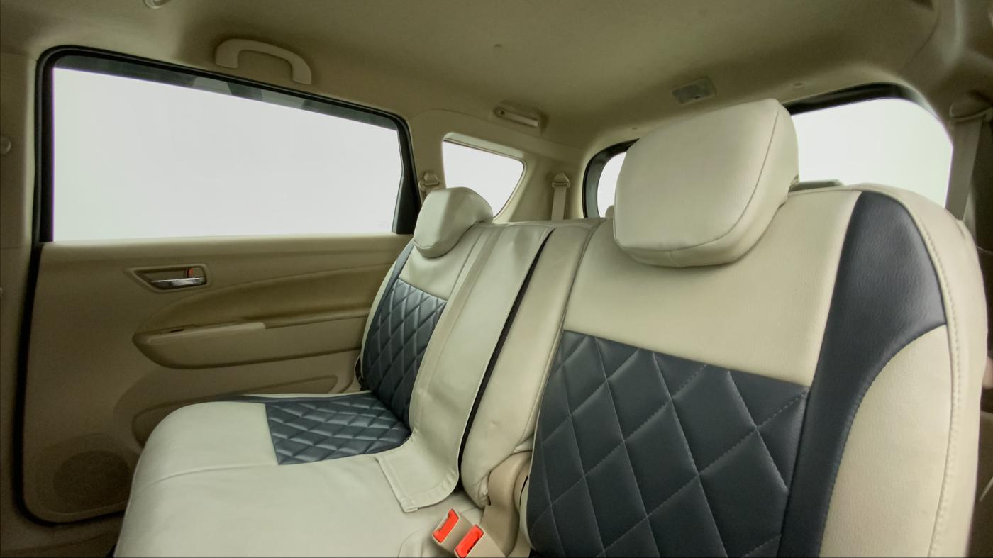 2018 Maruti Ertiga VDI SHVS, Diesel, Manual, 1,06,110 km, Right Side Rear Door Cabin