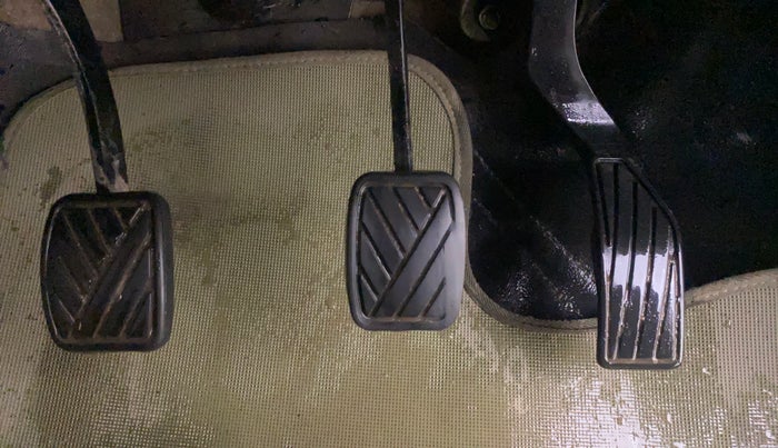 2015 Maruti Ertiga VDI, Diesel, Manual, 84,925 km, Pedals