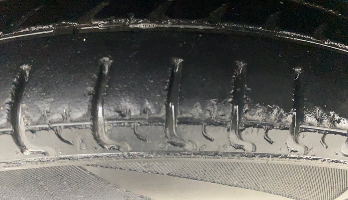 2016 Renault Kwid RXT 0.8, Petrol, Manual, 73,071 km, Left Front Tyre Tread