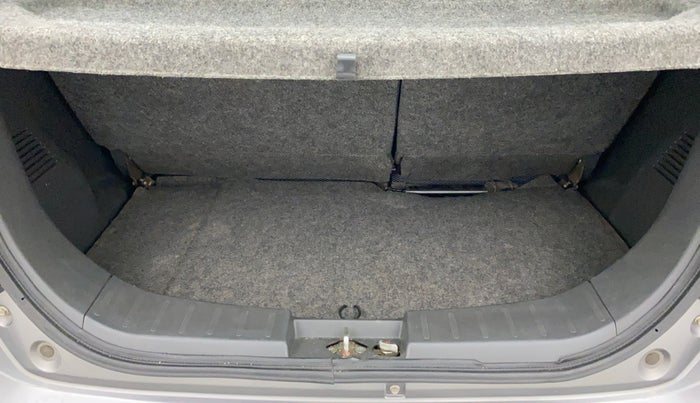 2011 Maruti Wagon R 1.0 VXI, Petrol, Manual, 45,068 km, Boot Inside
