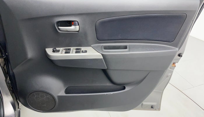 2011 Maruti Wagon R 1.0 VXI, Petrol, Manual, 45,068 km, Driver Side Door Panels Control