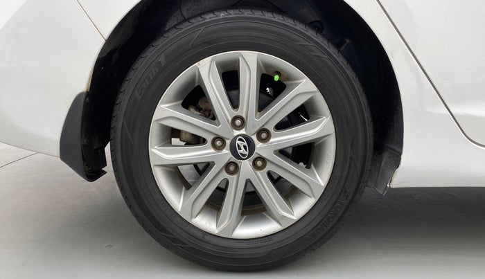 2015 Hyundai New Elantra 1.6 SX AT, Diesel, Automatic, 85,790 km, Right Rear Wheel