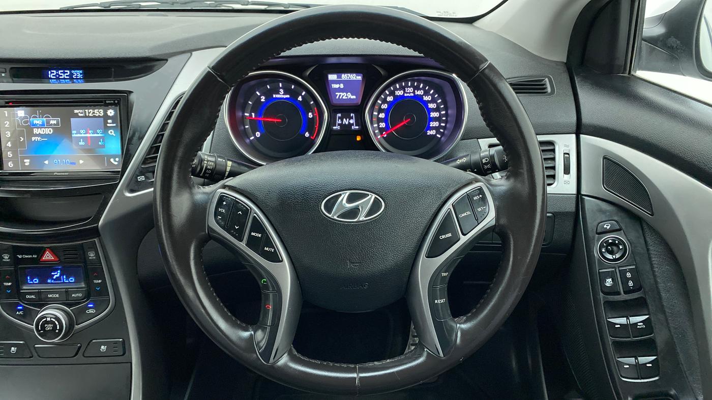 2015 Hyundai New Elantra 1.6 SX AT, Diesel, Automatic, 85,790 km, Steering Wheel Close Up