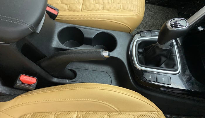 2021 KIA SELTOS HTX+ MT 1.5 DIESEL, Diesel, Manual, 6,413 km, Gear Lever