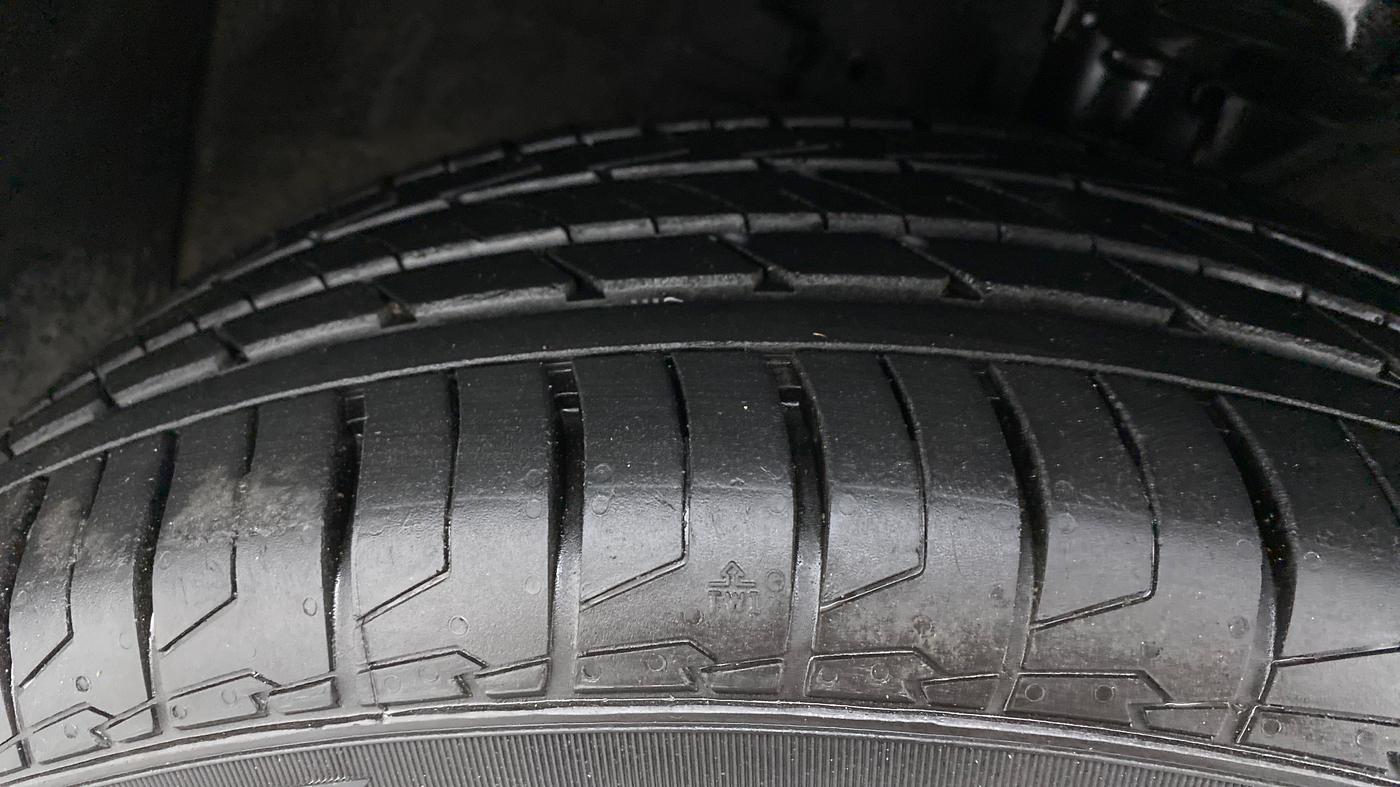2021 KIA SELTOS HTX+ MT 1.5 DIESEL, Diesel, Manual, 6,413 km, Right Front Tyre Tread