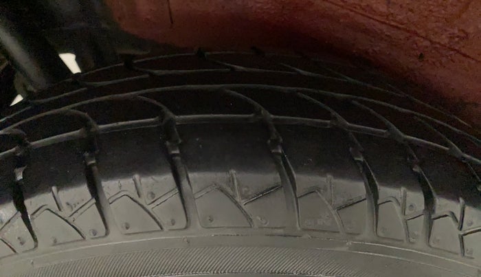 2014 Maruti Wagon R 1.0 LXI CNG, CNG, Manual, 78,445 km, Right Rear Tyre Tread