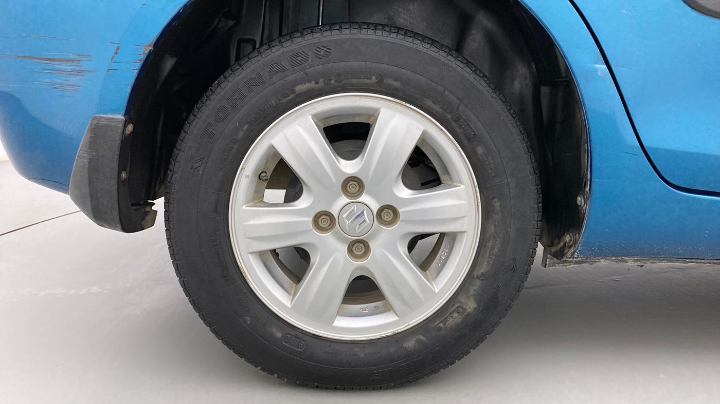 2013 Maruti Swift Dzire VXI, Petrol, Manual, 37,622 km, Right Rear Wheel