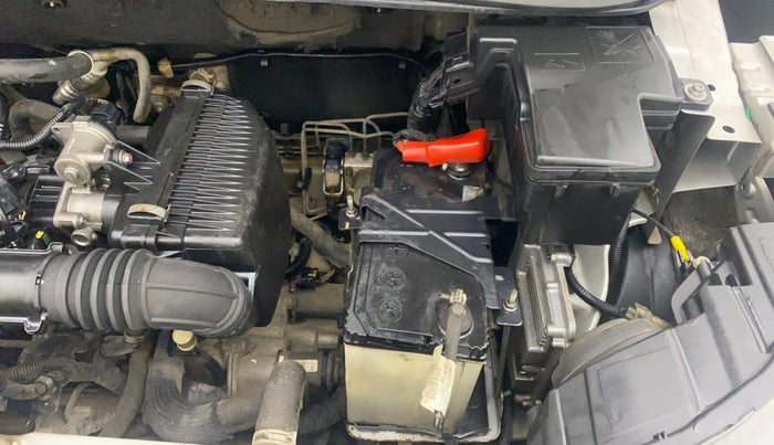 2020 Renault TRIBER RXZ AMT, Petrol, Automatic, 33,241 km, Engine View - Left