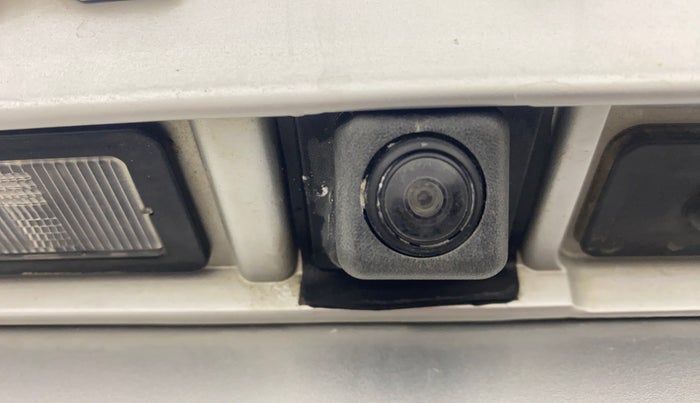 2020 Renault TRIBER RXZ AMT, Petrol, Automatic, 33,241 km, Parking Camera